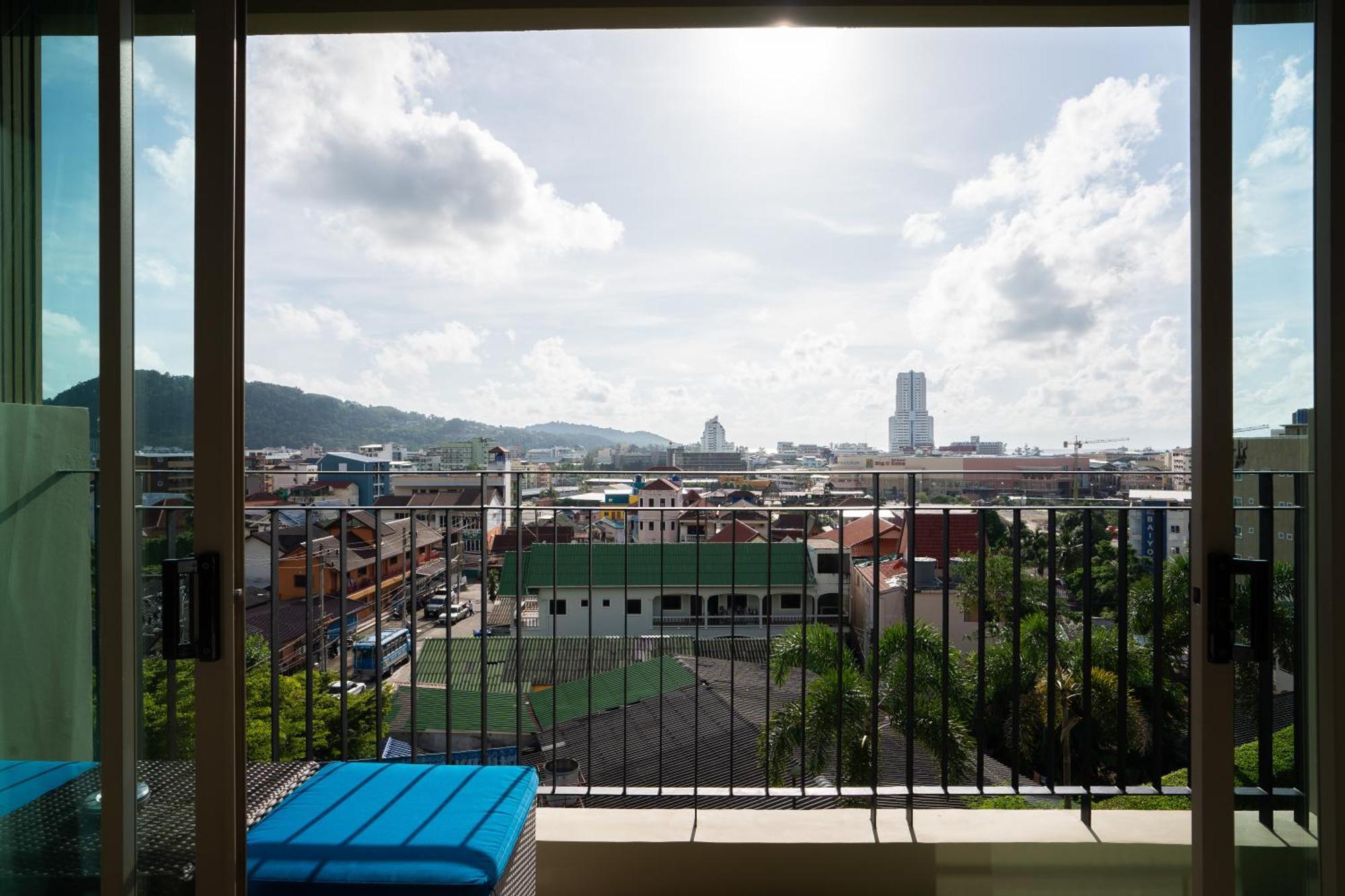Dreibettzimmer mit Balkon